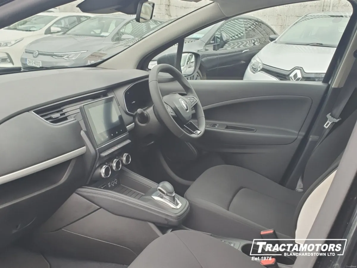Renault Zoe PLAY 50KW - Image 4
