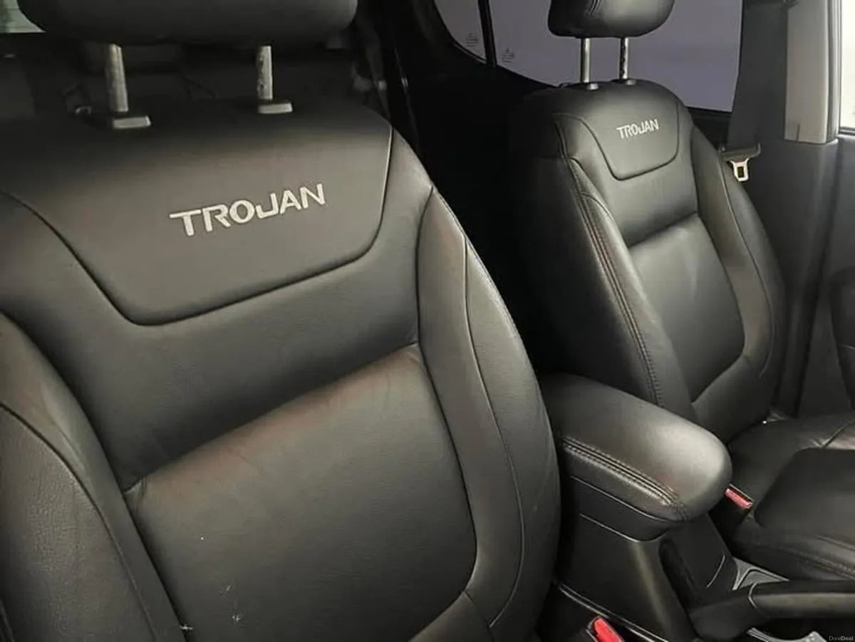 Mitsubishi L200 DID D/CAB TROJAN 175BHP 2.5 CR 4WO - Image 4