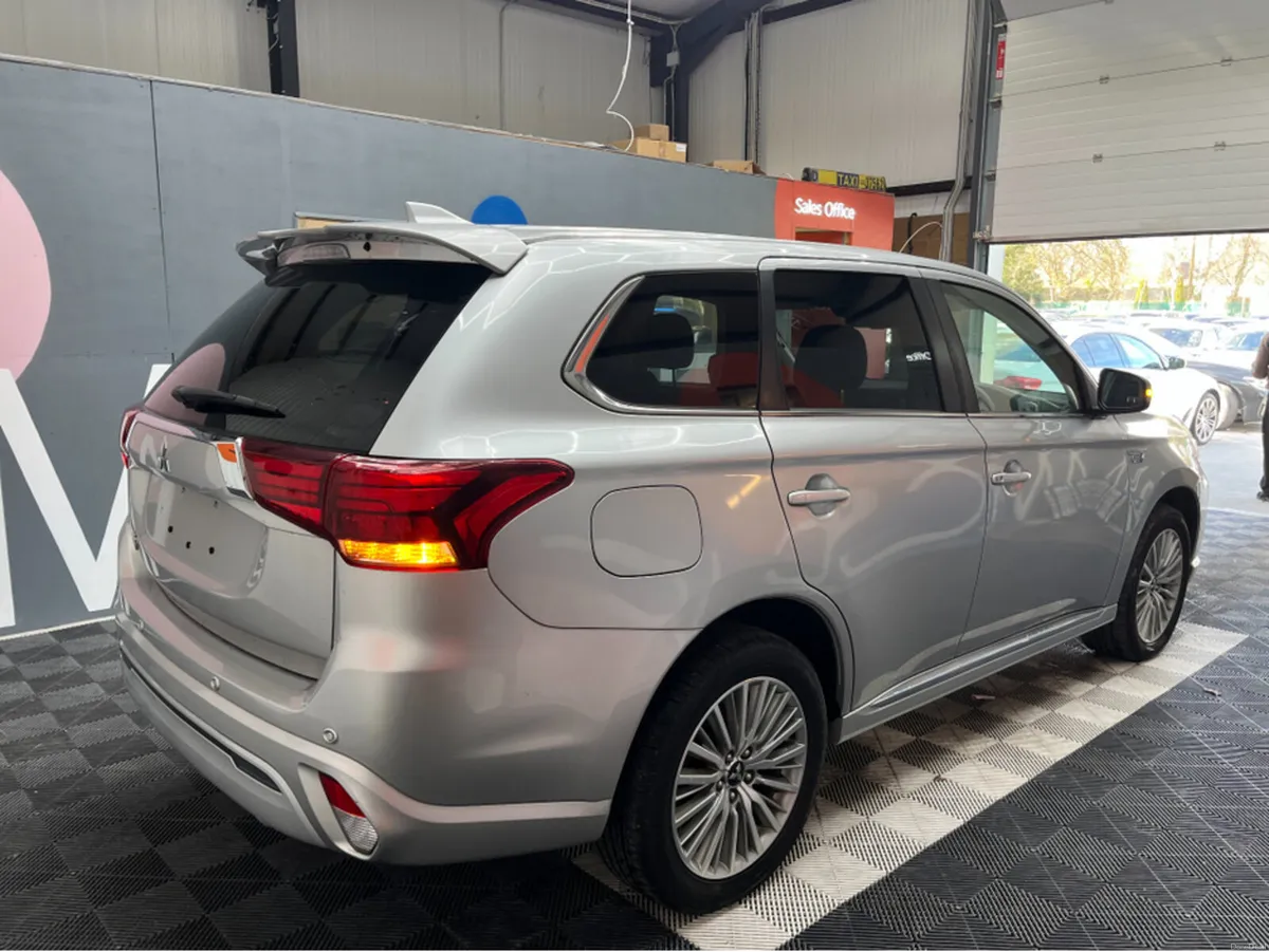 Mitsubishi Outlander €19950 2019 MITSUBISHI OUTLAN - Image 4