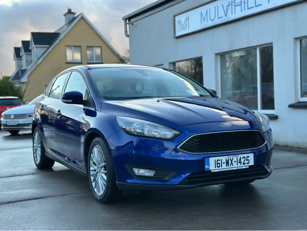 Ford Focus ZETEC 5DR 1.5 TD 95PS 6SPEED 4DR - Image 4