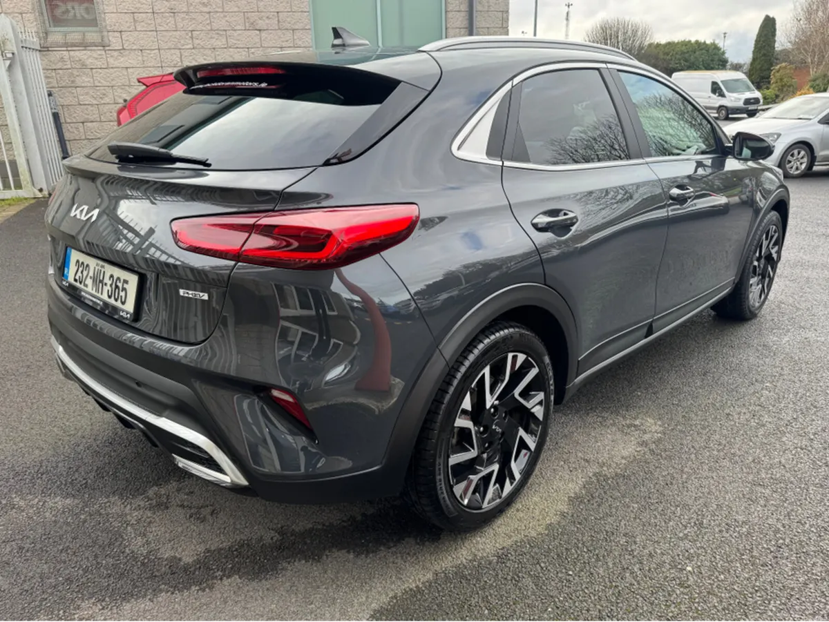 Kia XCeed PE PHEV 5DR AUTO - Image 2