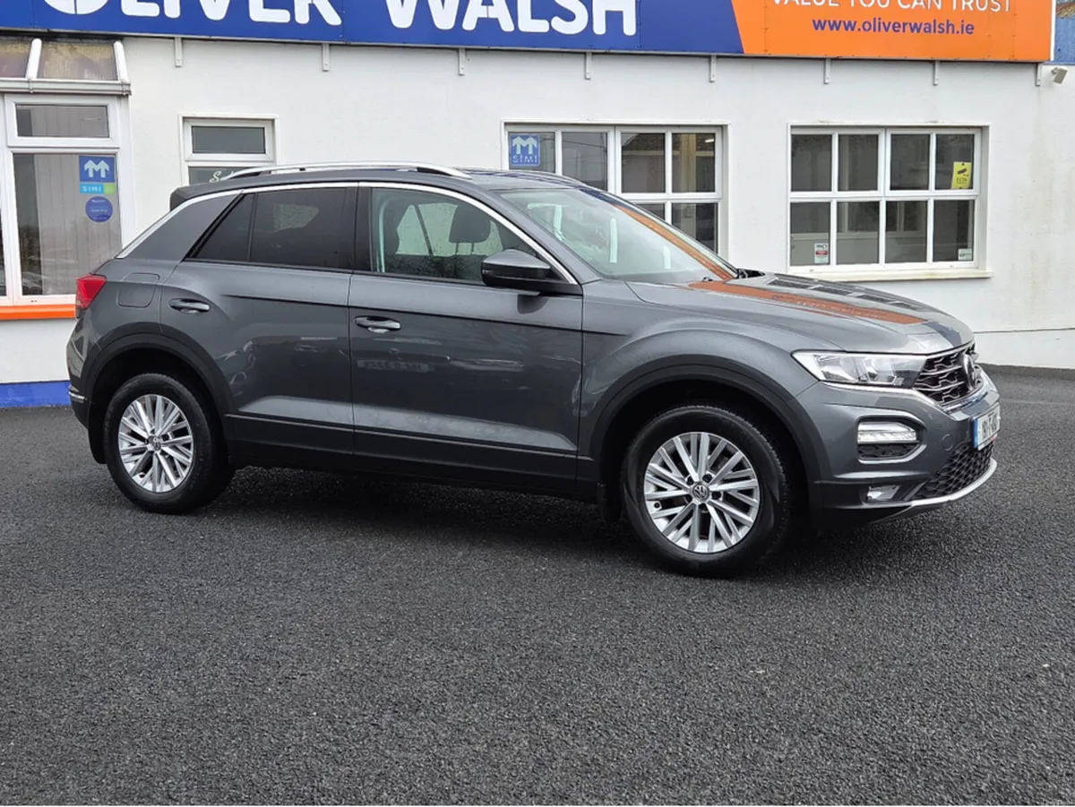 Volkswagen T-Roc DESIGN 1.0 TSI MANUAL 6SPEED FWD - Image 3