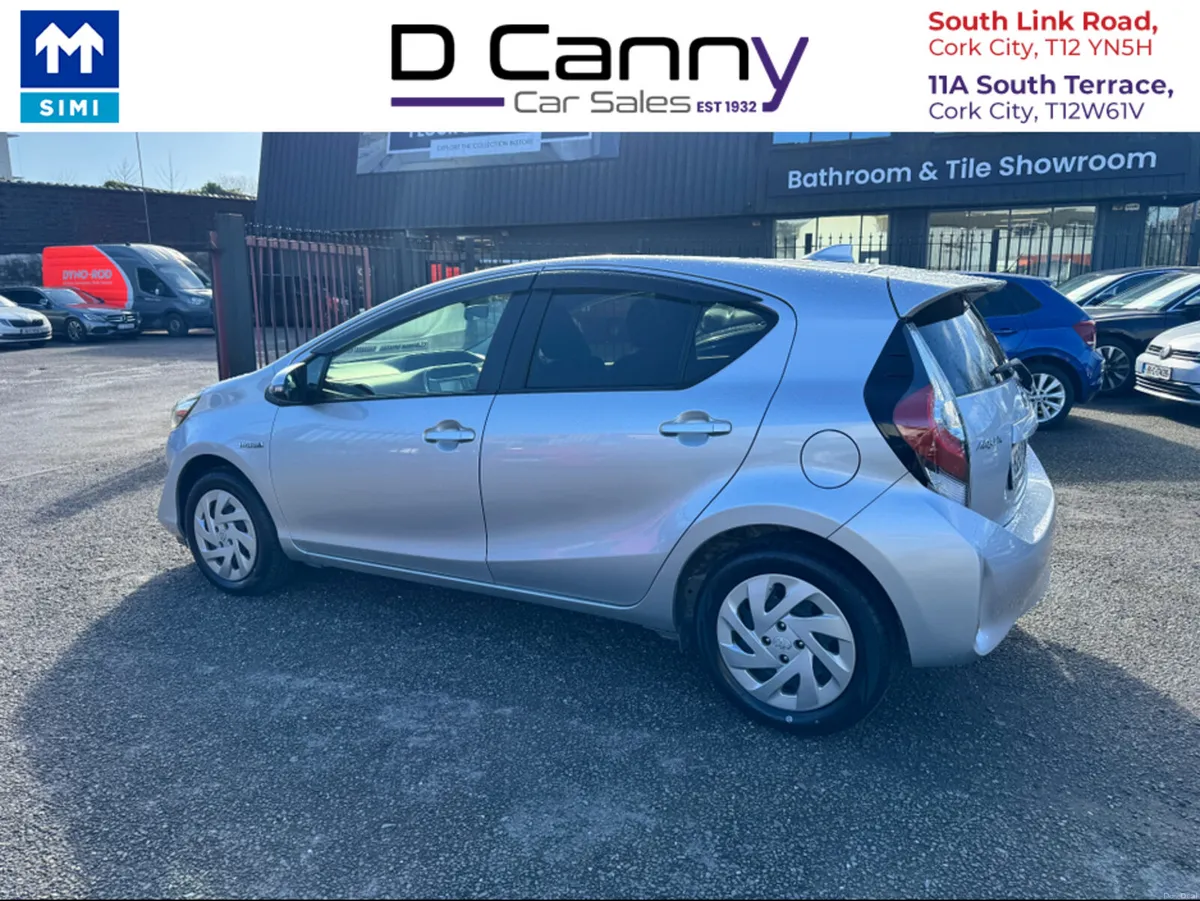 Toyota Aqua 1.5 petrol hybrid REVERSE CAMERA - Image 4