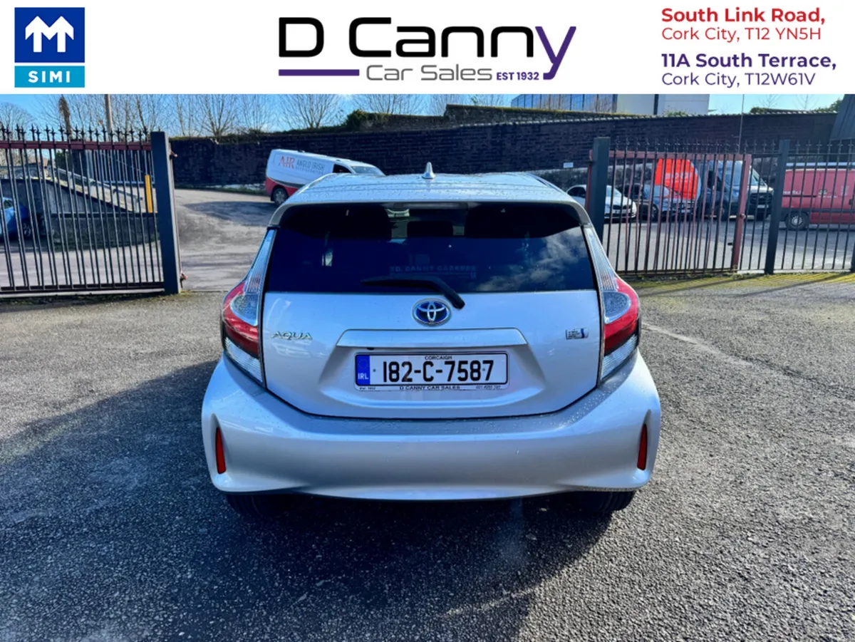 Toyota Aqua 1.5 petrol hybrid REVERSE CAMERA - Image 3