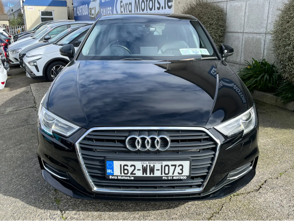 Audi A3 SPORTBACK SE 1.6 TDI DIESEL 110  //CARPLAY - Image 2