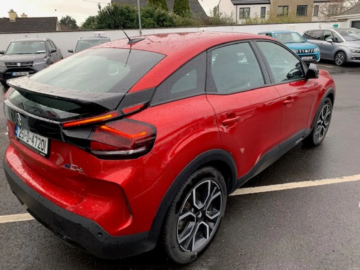 Citroen C4 EFEEL PACK 50KWH 136BHP MY26 - Image 3