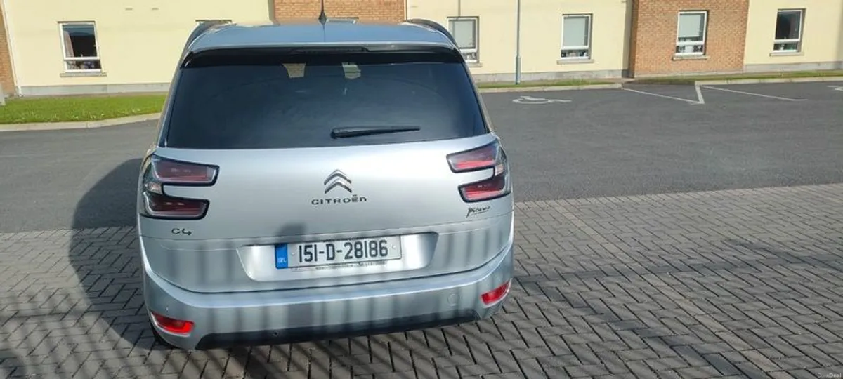 11,500 o.n.o. 7 Seater Automatic 2015 Citroen C4 Grand Picasso Exclusive - Image 4