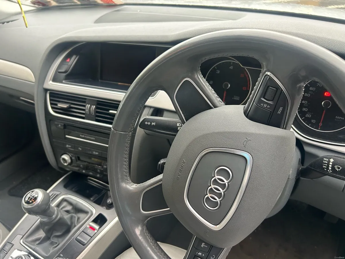 Audi A4 2015 2.0 TDI Technik - Image 4