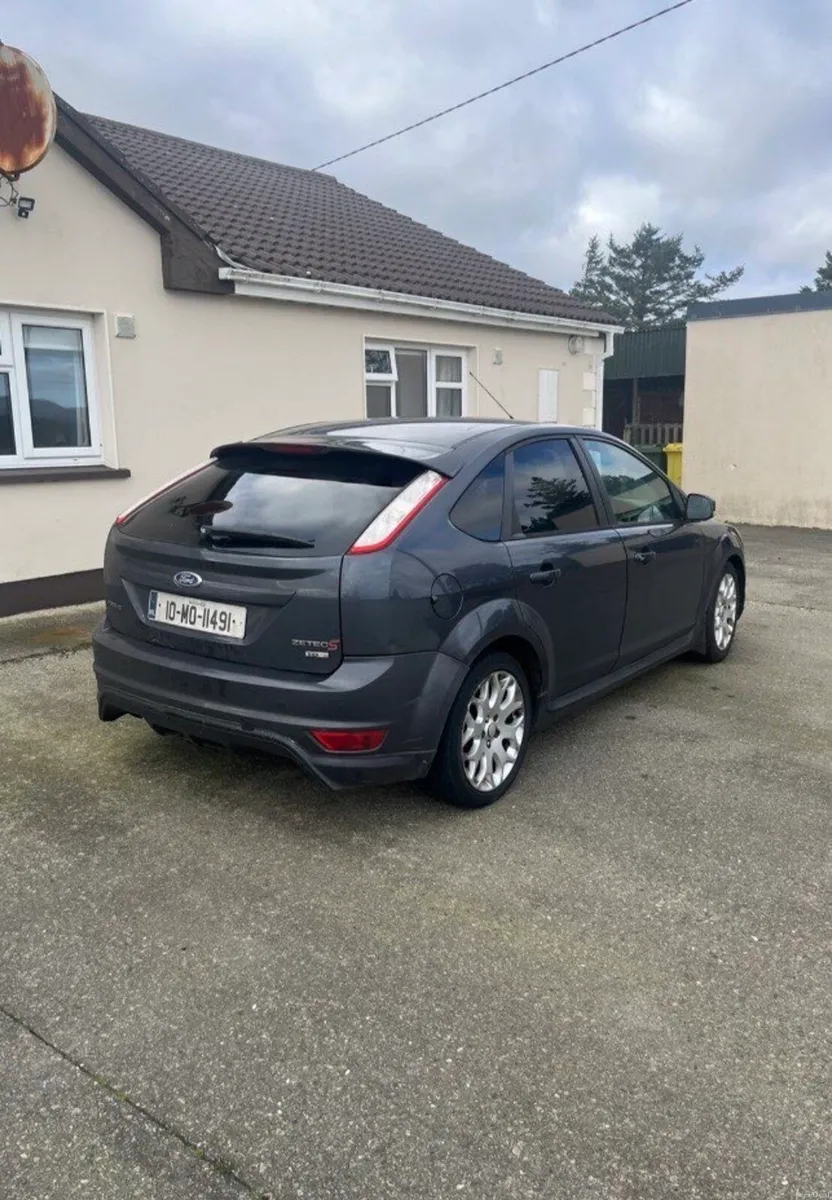 2010 Ford Focus Zetec 1.6 TDCI - Image 3