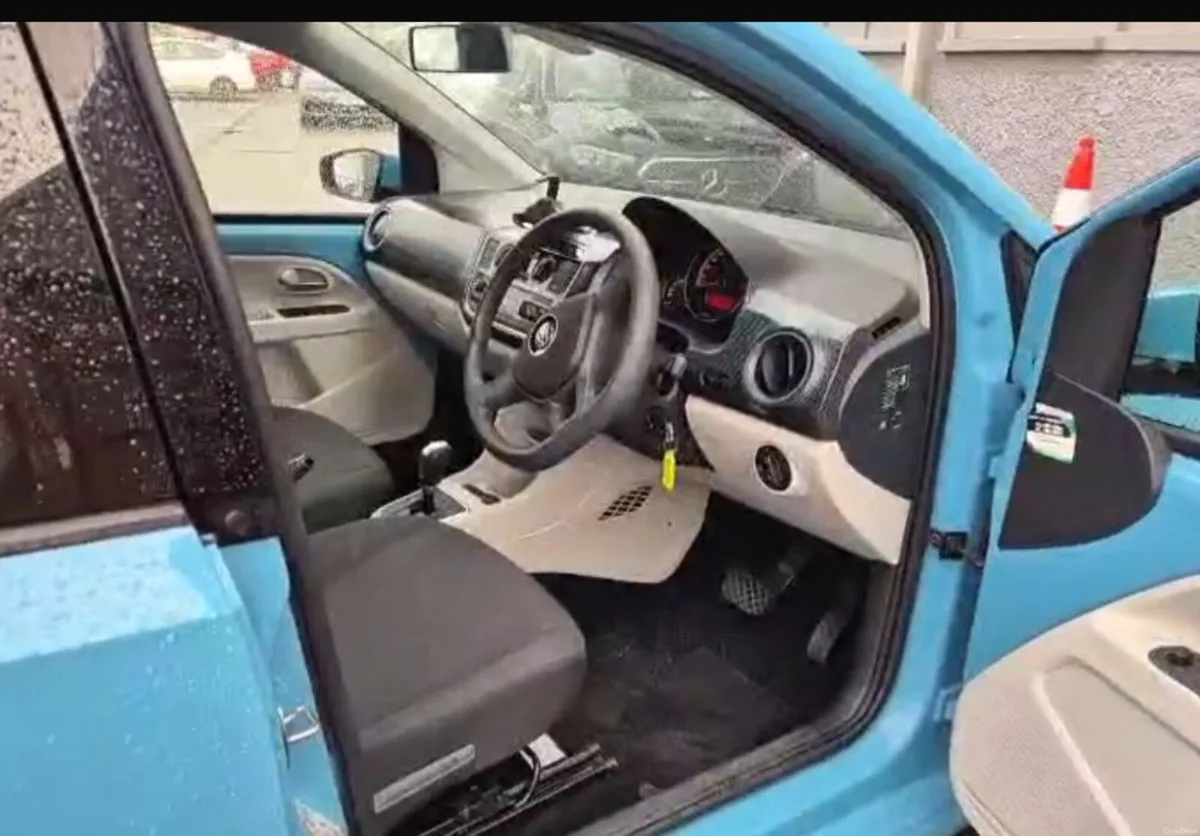 Volkswagen up! 2020  - 15000km - Image 2