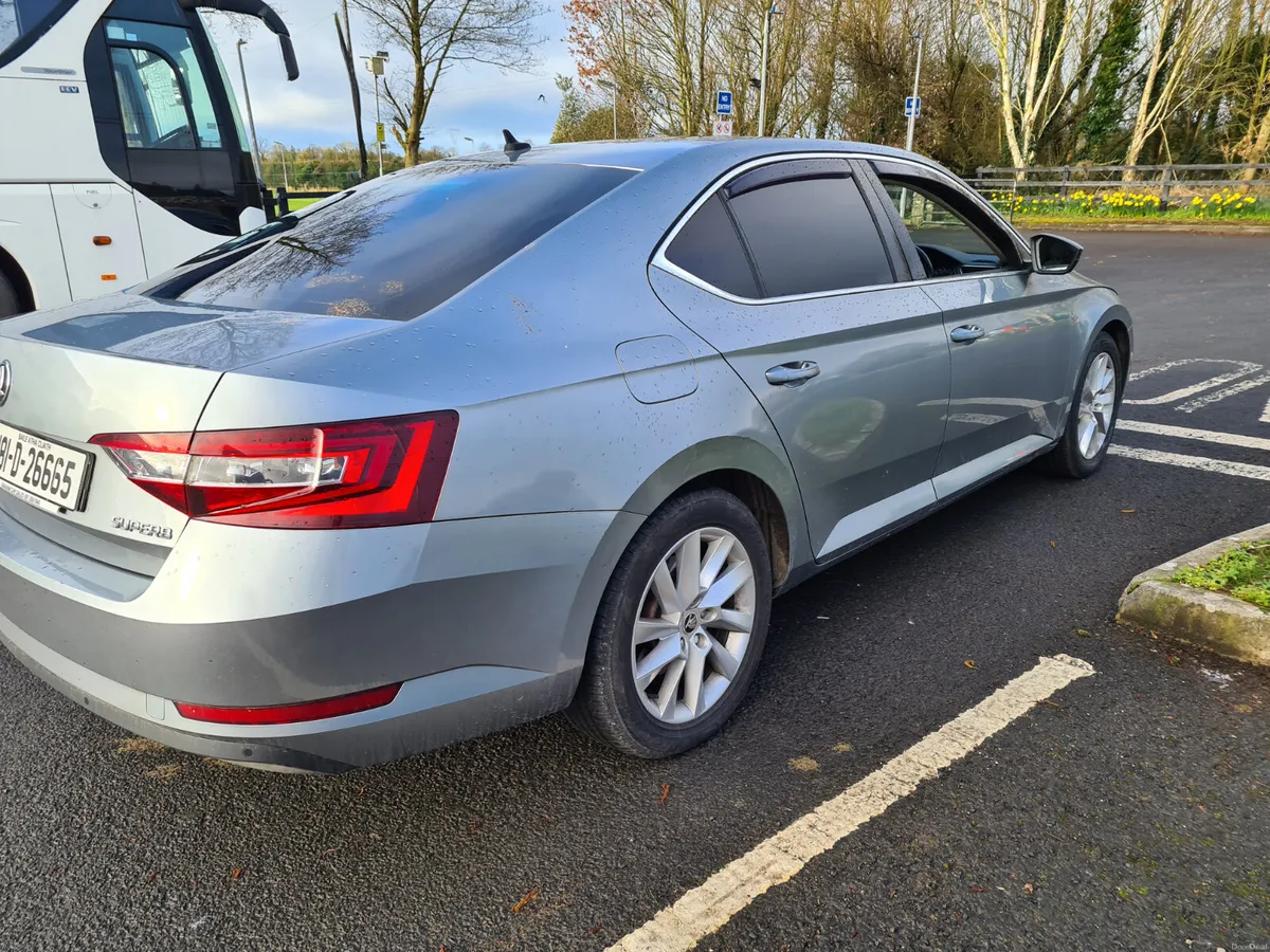 Skoda Superb 2018 - Image 3