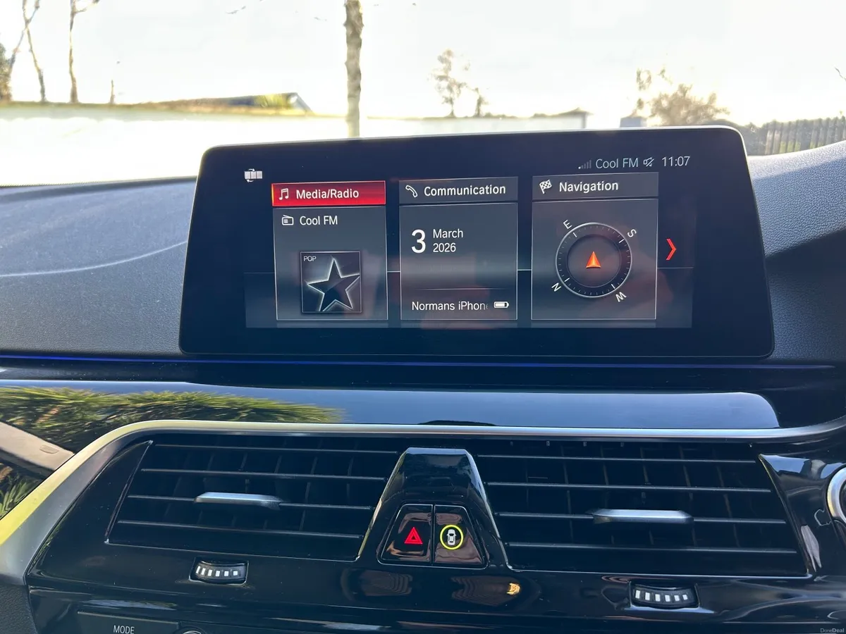 BMW 5-Series 2018 - Image 2