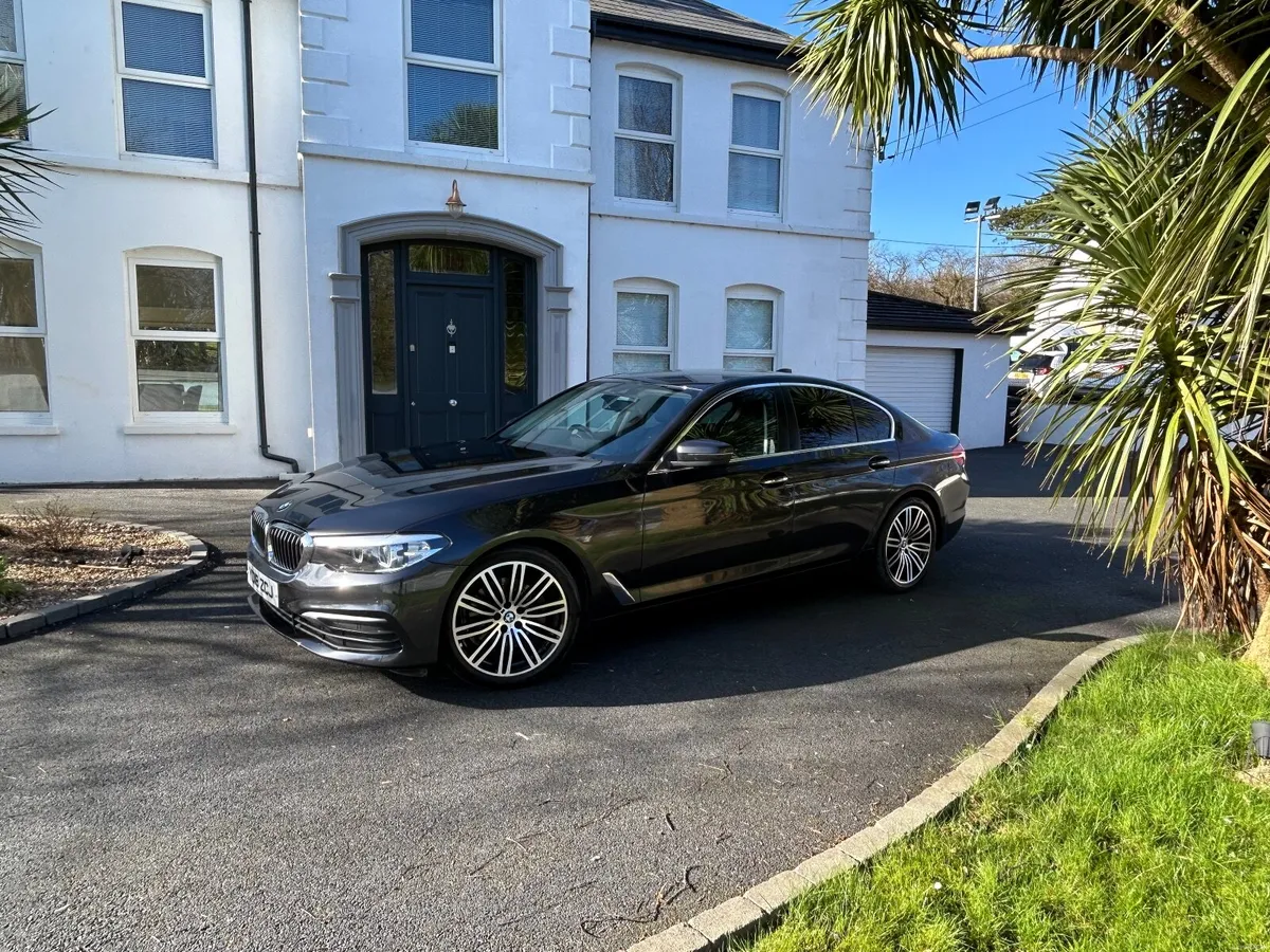 BMW 5-Series 2018 - Image 1