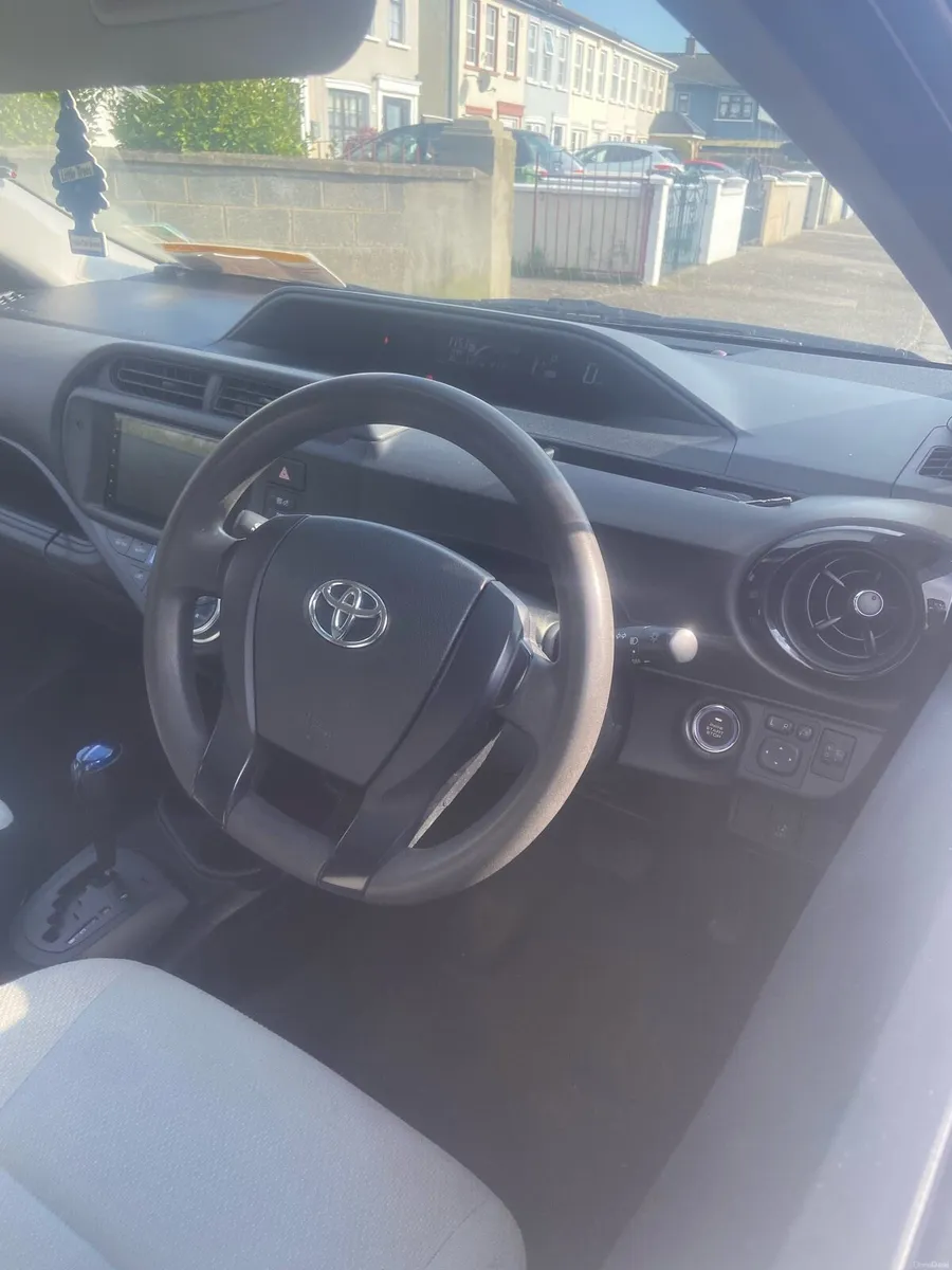 Toyota Aqua - Image 4