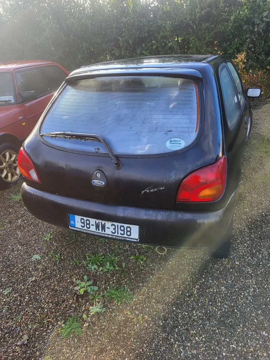Ford Fiesta 1998 - Image 3