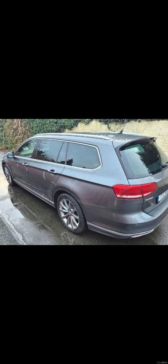 Volkswagen Passat 2.0TDI Estate R Line - Image 3