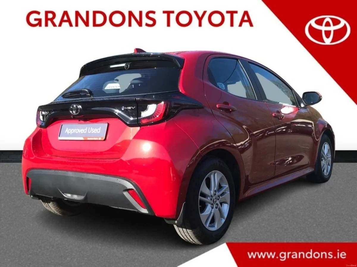 Toyota Yaris HYBRID LUNA - GRANDONS - Image 2