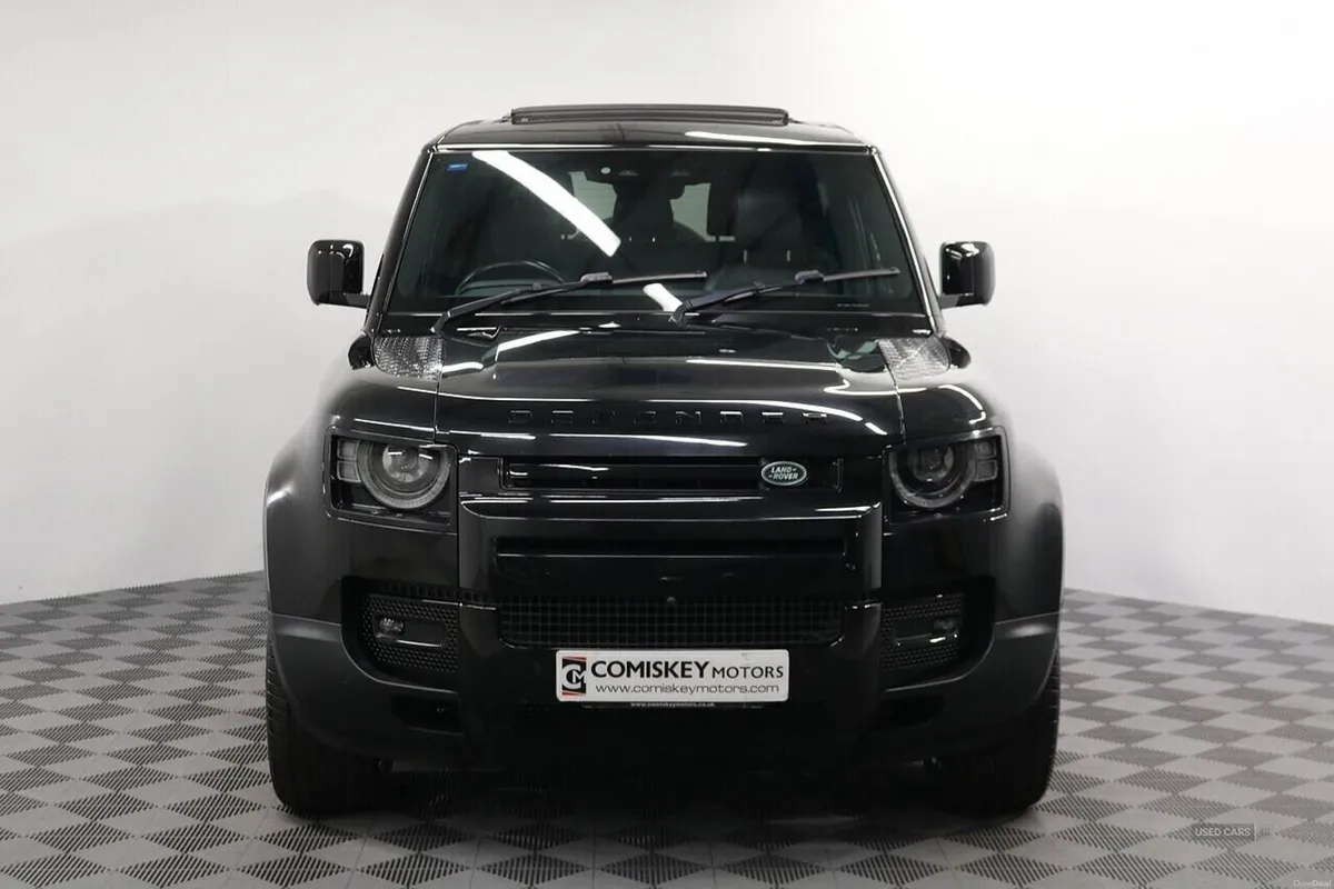 Land Rover Defender 90 D250 MHEV HSE - Image 2