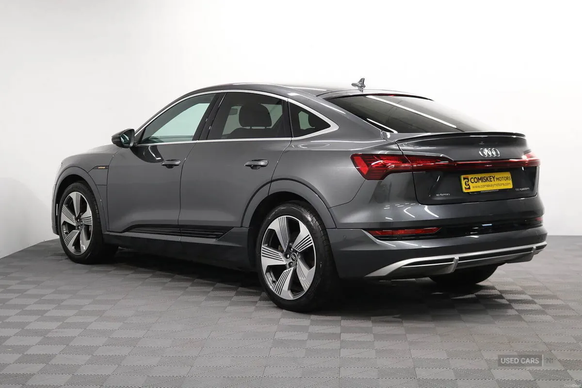 Audi e-tron S line - Image 4