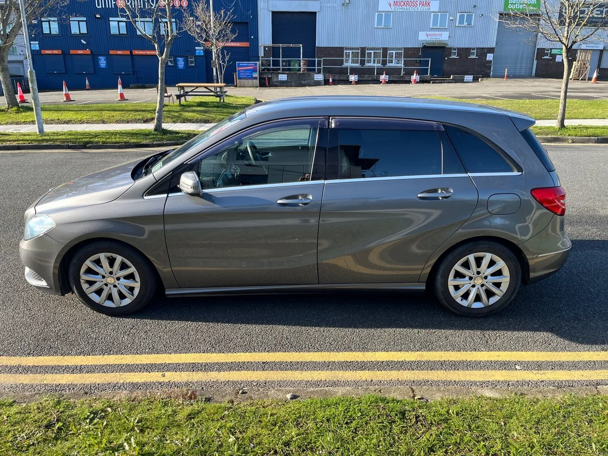 Mercedez Bens B-Class - Image 2