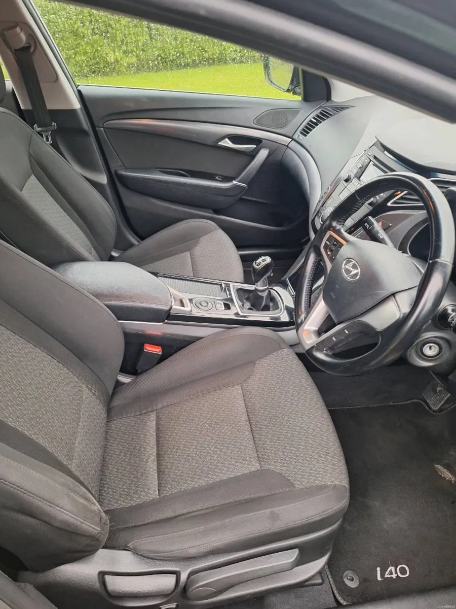 14 Hyundai I40 1.7gsl, new NCT - Image 4
