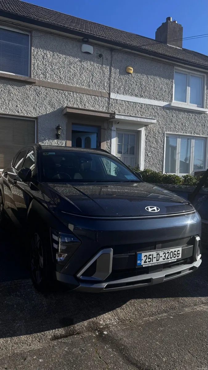 Hyundai Kona 2025 - Image 1