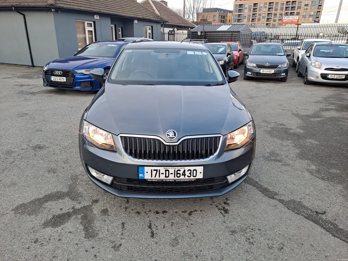 Skoda Octavia 2017 1.0 TSI 115HP DSG 4DR AUTO - Image 3
