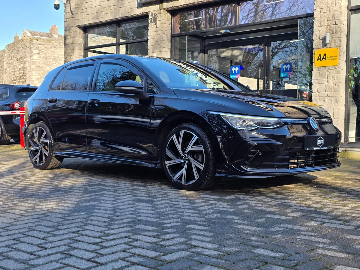 2024 VOLKSWAGEN GOLF 1.5 R-LINE. - Image 2