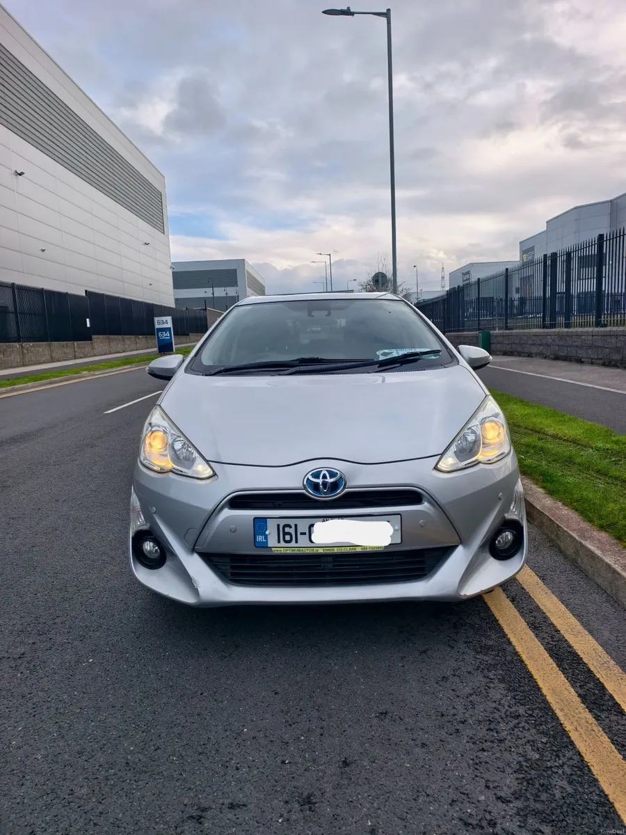 Automatic Hybrid Toyota Aqua 2016 NCT 09/27 - Image 2