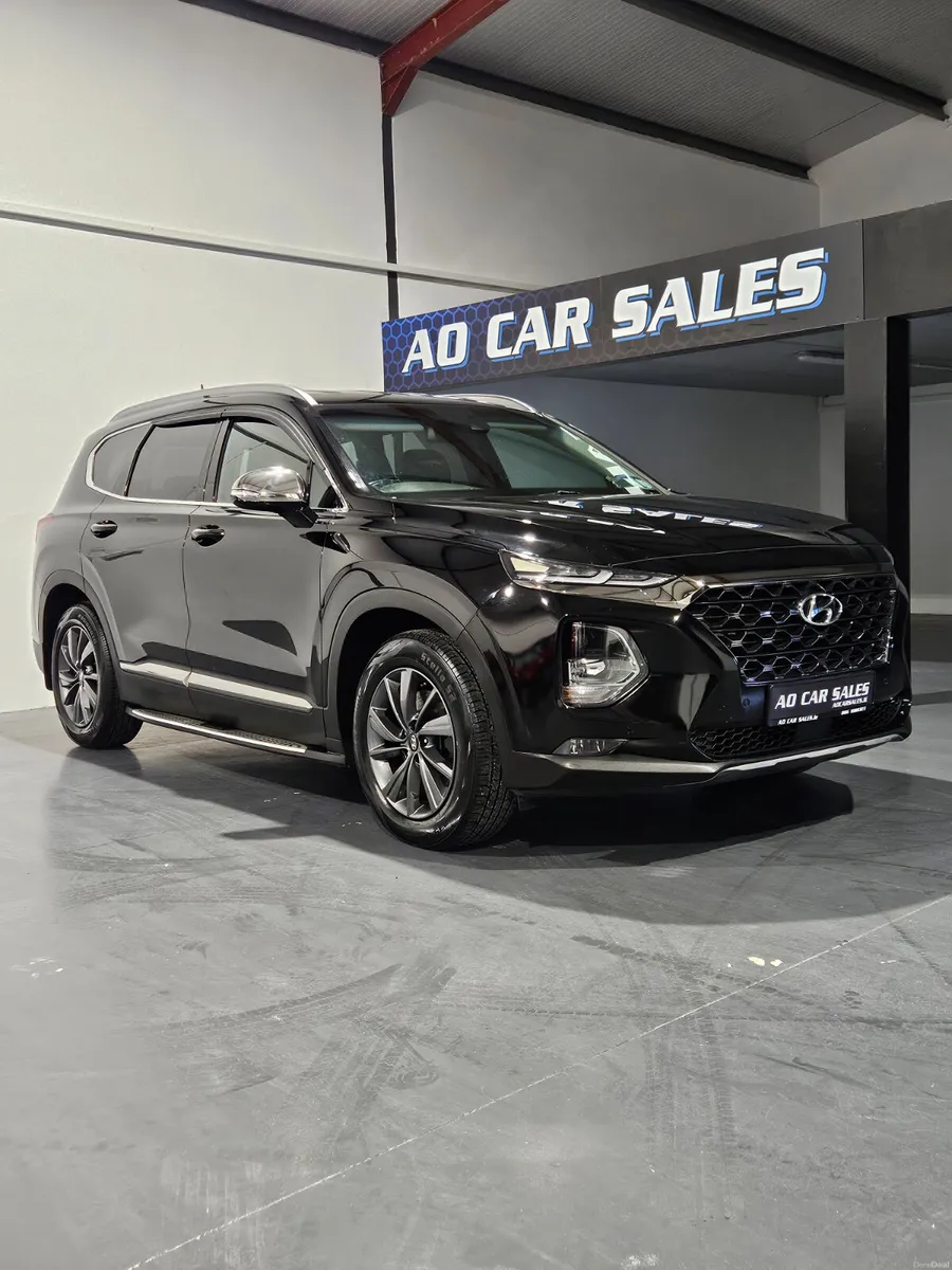 Hyundai Santa Fe 2020 executive plus - Image 2