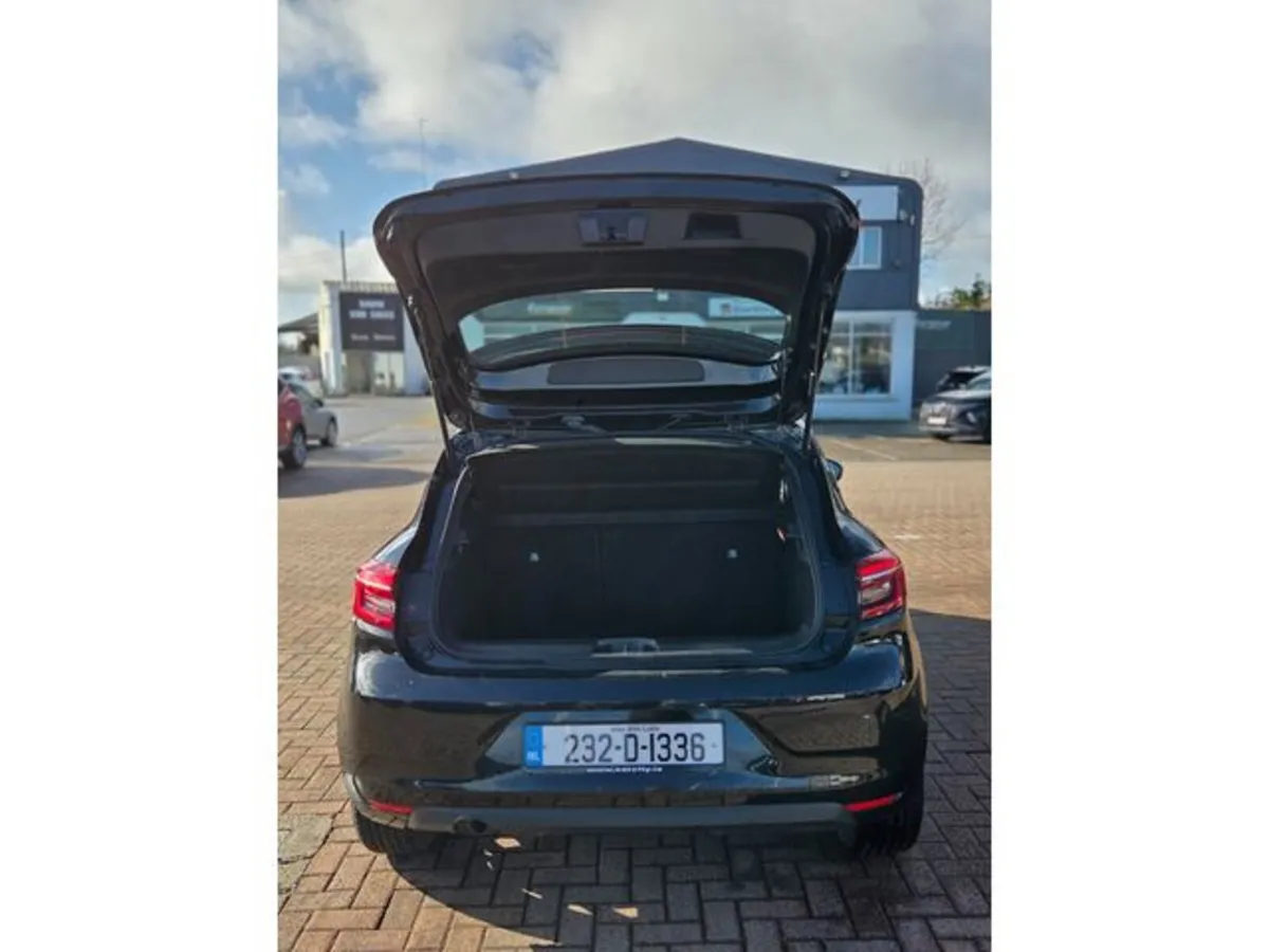 Renault Clio Equilibre TCE 90 CVT Dfull MY2 - Image 1