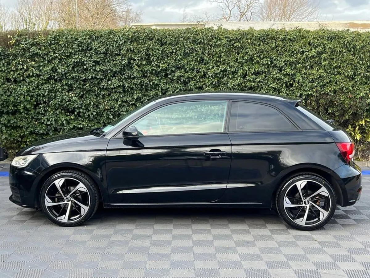 Audi A1 S-LINE PACK 1.0 TFSI AUTO // REVERSE CAMER - Image 3