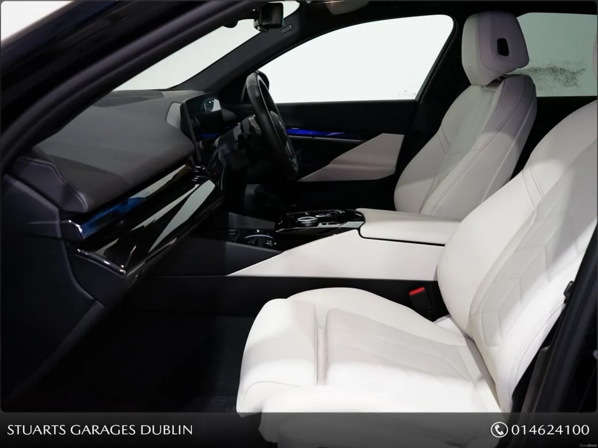 BMW i5 **TECH PACK, 20” ALLOYS** , 570KM CLAIMED R - Image 3