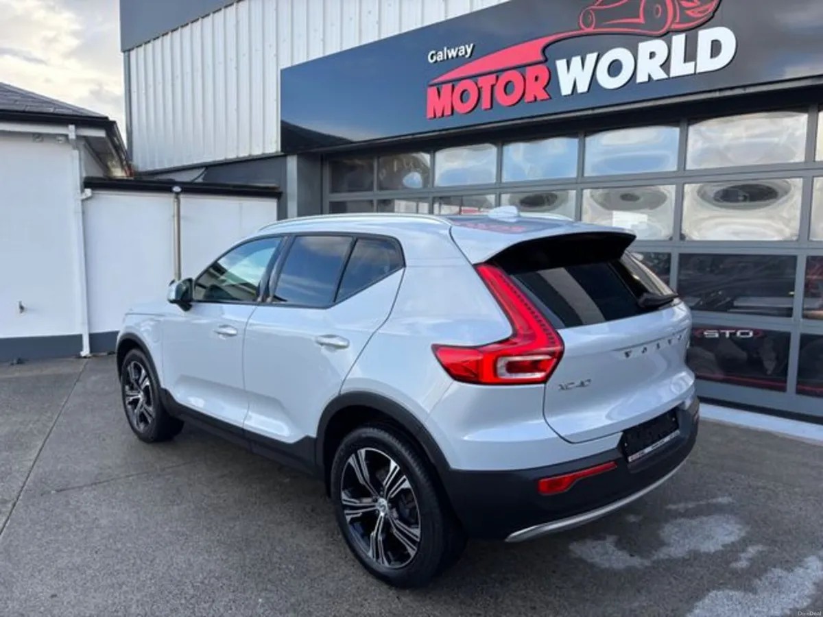 Volvo XC40 RECHARGE T4 INSCRIPTION - Image 2