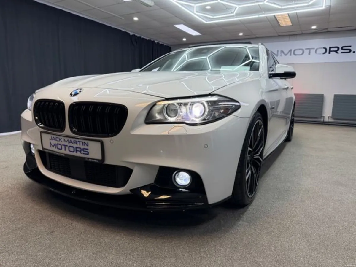 BMW 5-Series 523I Touring - Image 3