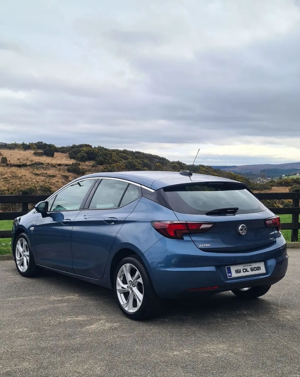 2016 Vauxhall Astra **Low Mileage** - Image 4