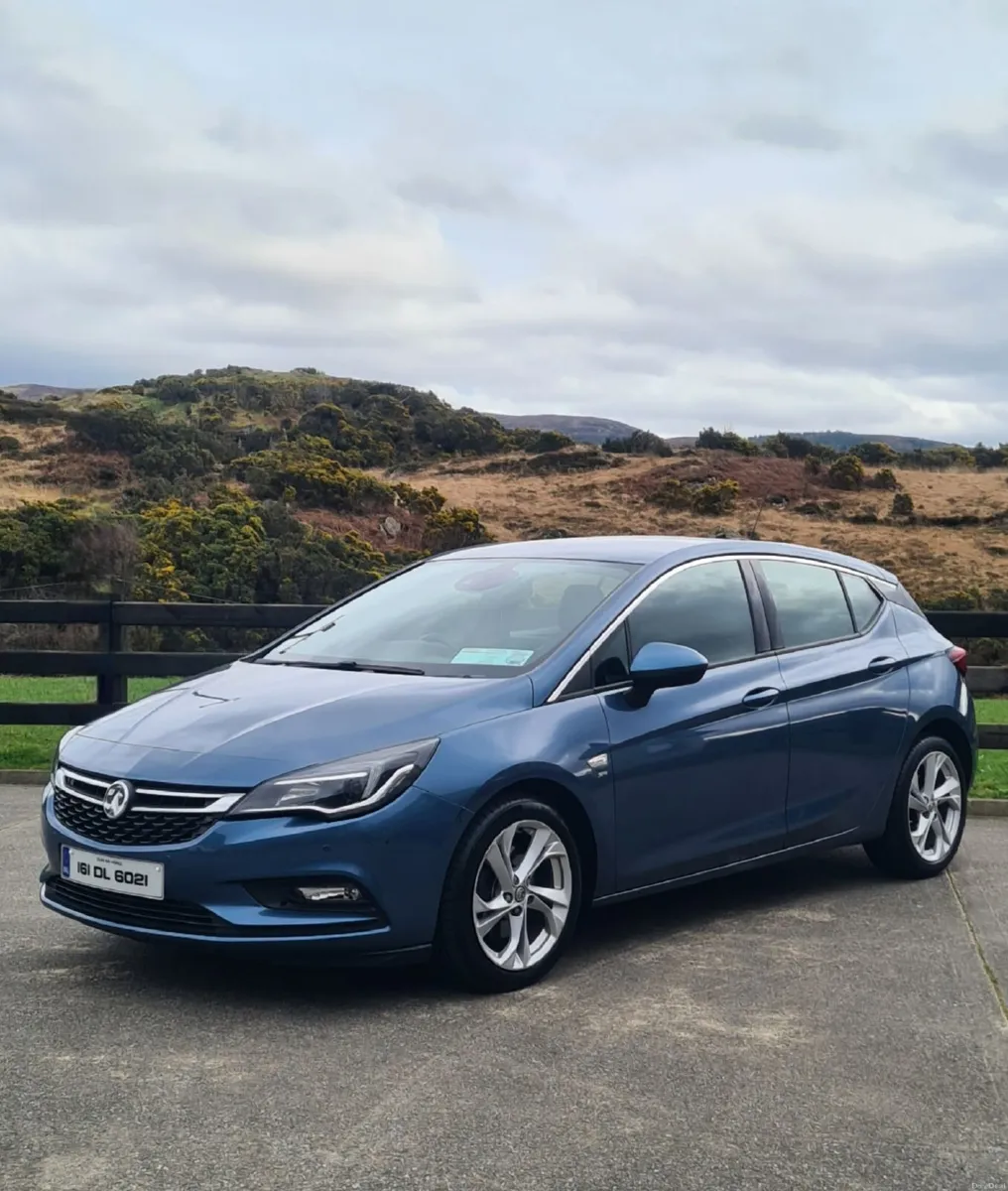 2016 Vauxhall Astra **Low Mileage** - Image 3