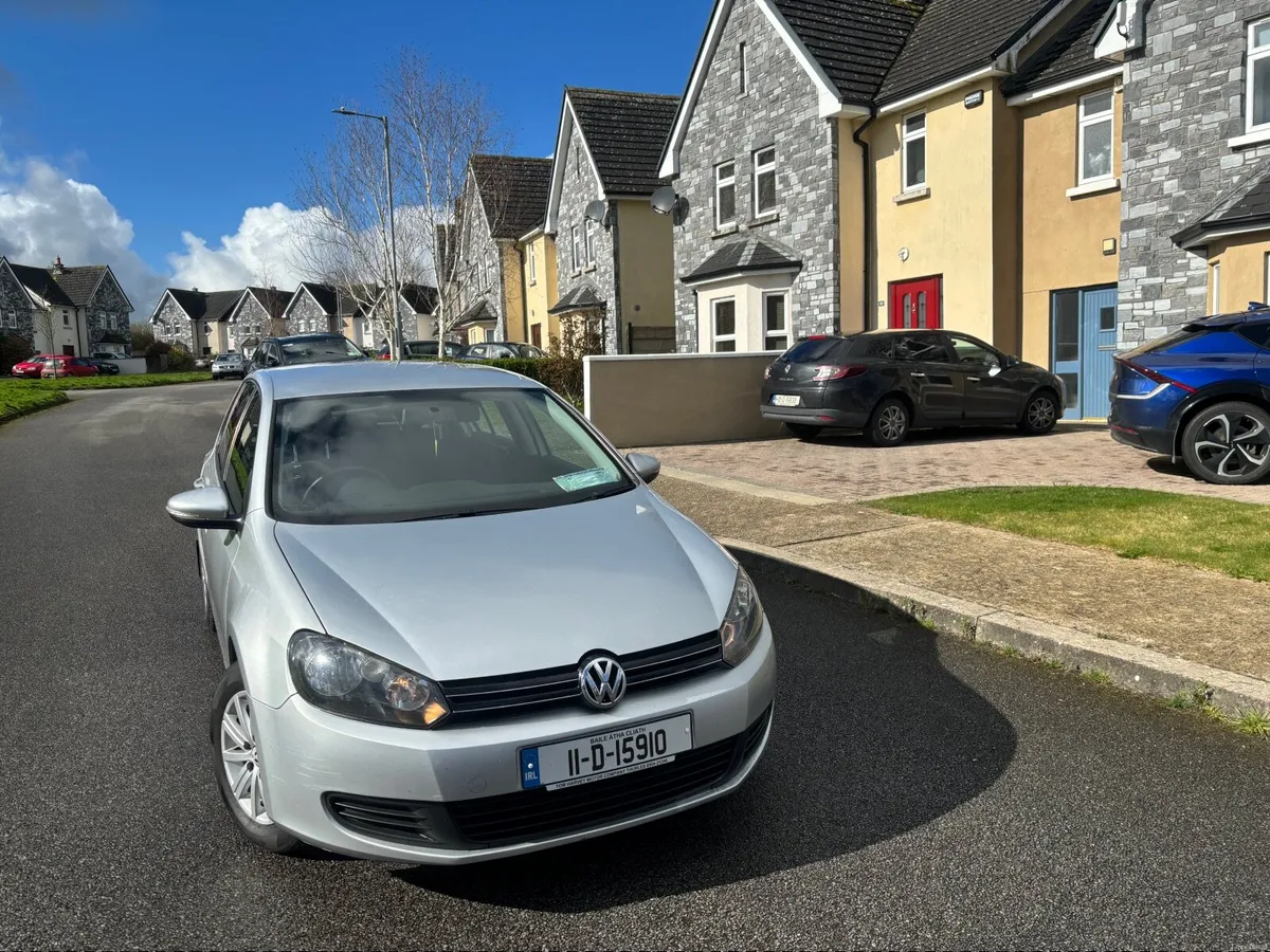 2011 Volkswagen Golf 1.6 TDI 105 bhp high spec mod - Image 2