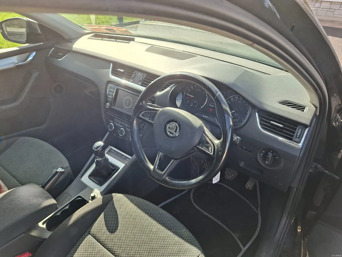 Skoda Octavia 2015 - Image 3