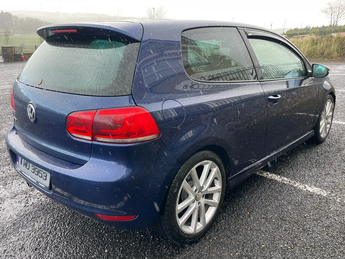 2011 Volkswagen Golf GTD - Image 3