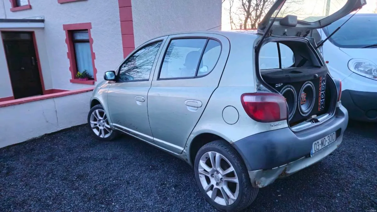 Toyota Yaris - Image 2