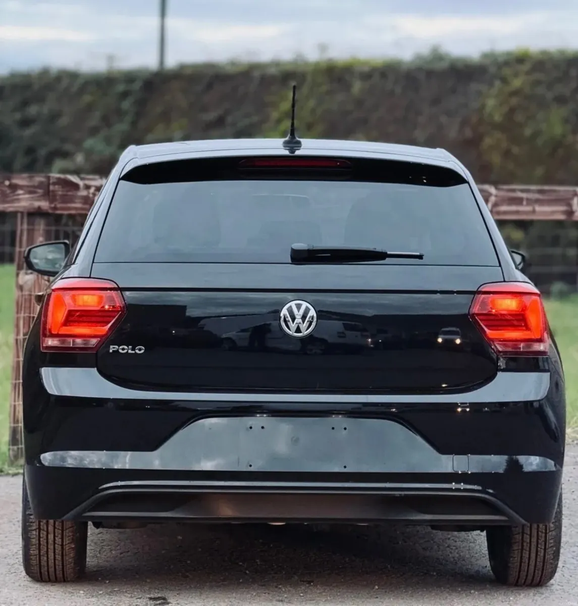 Volkswagen Polo 2018 Automatic - Image 2