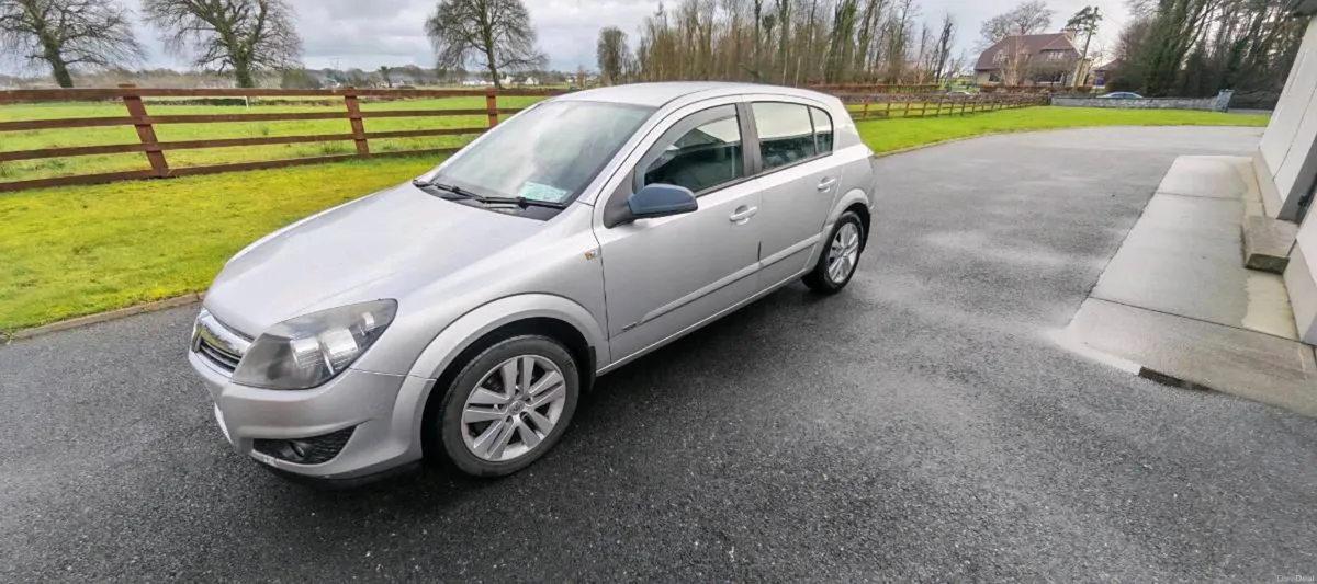 Vauxhall Astra 2009 - Image 2