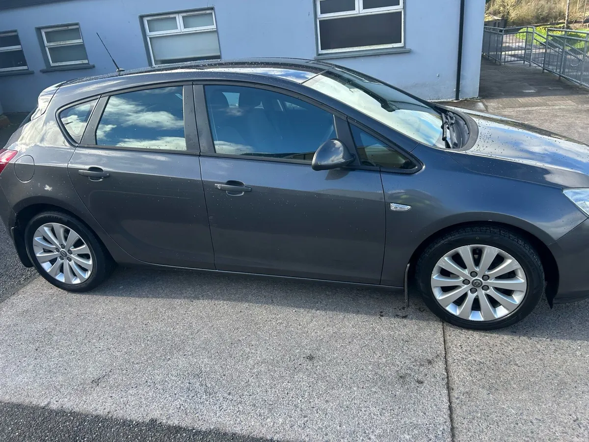 Opel Astra - Image 4