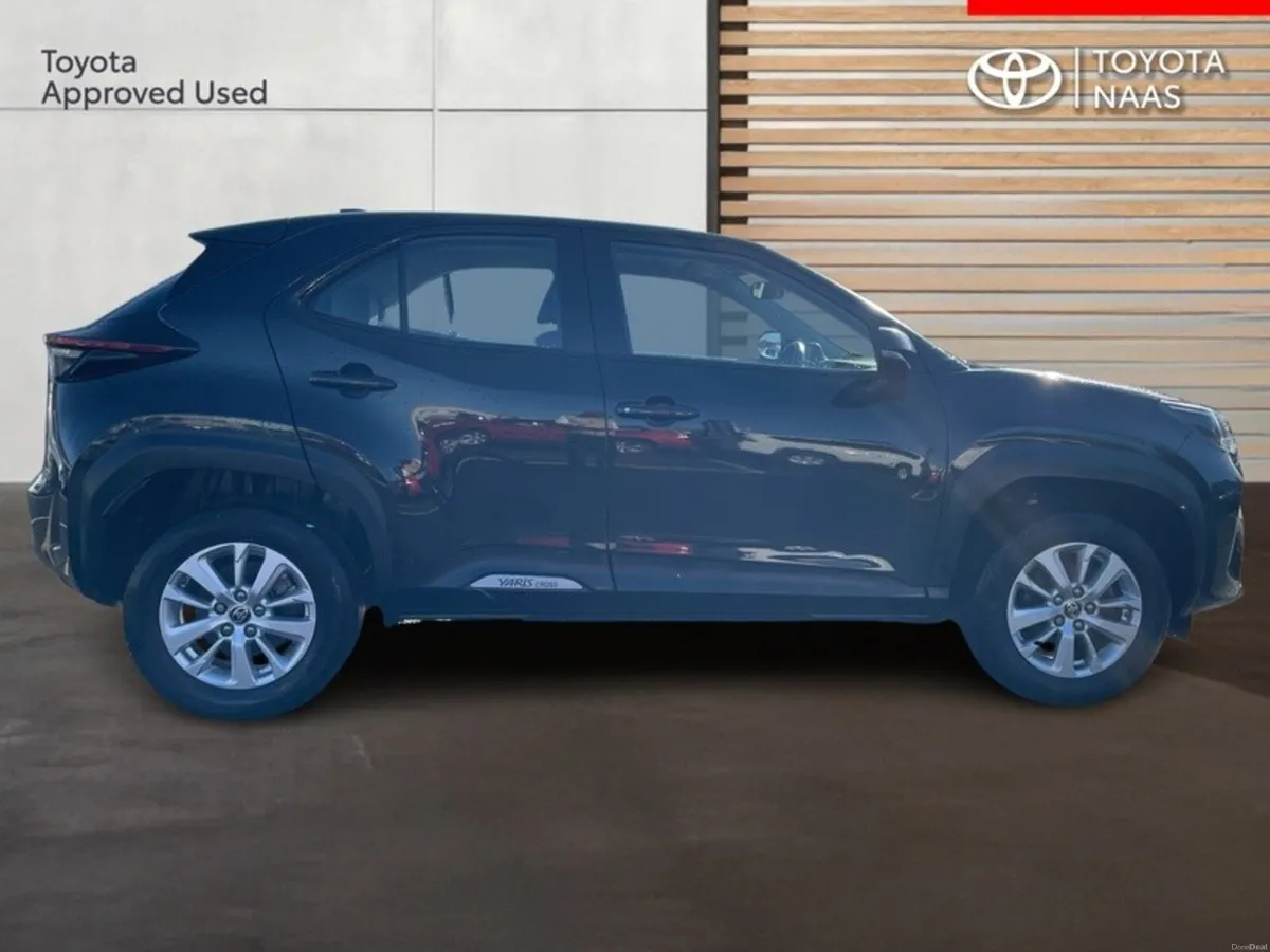 Toyota Yaris Cross YARIS CROSS LUNA - Image 3