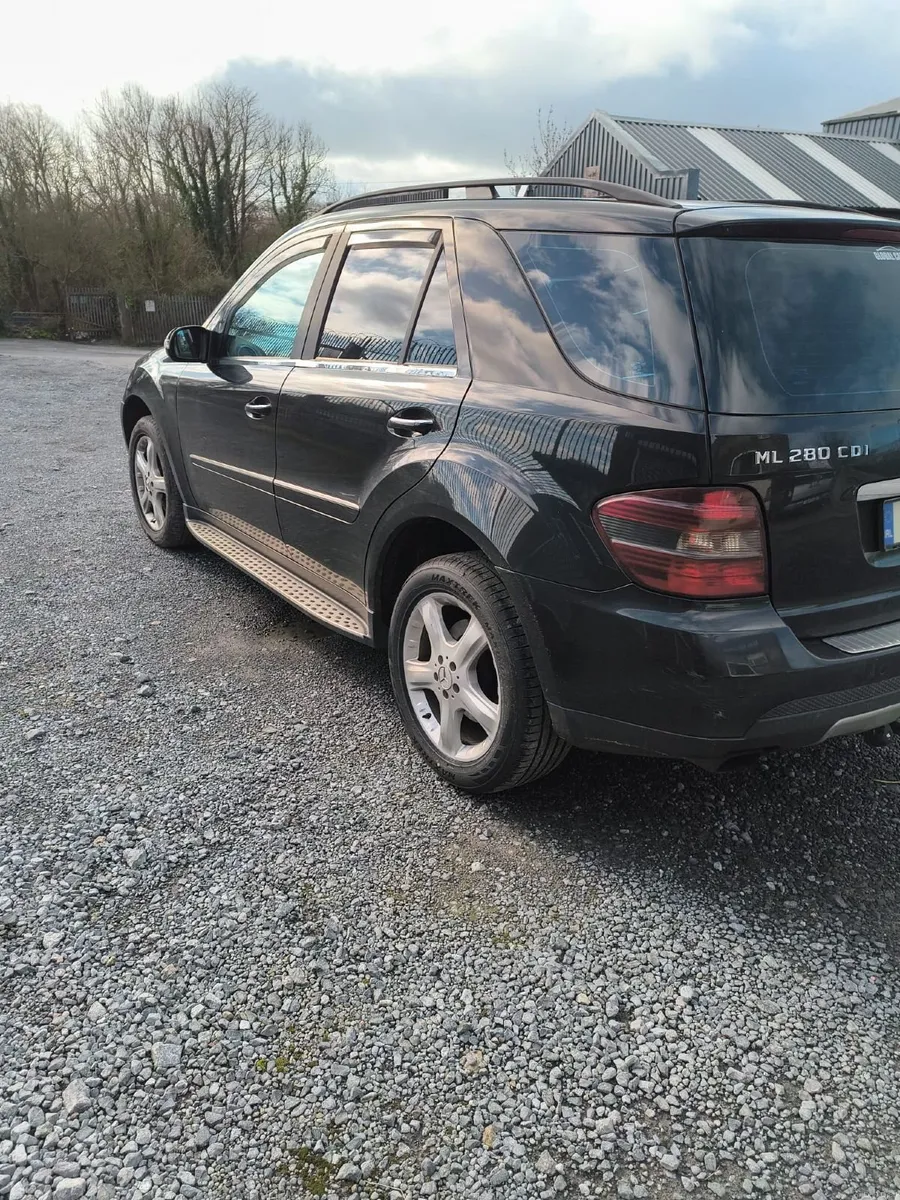Mercedes-Benz M-Class 2007 - Image 3