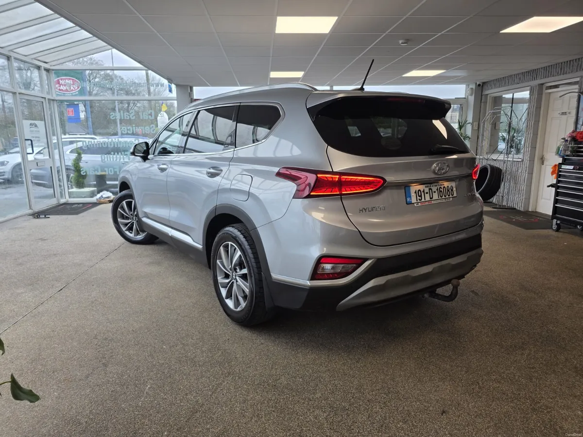Hyundai Santa Fe 2.2 2WD Executive Plus 7S 2019 - Image 3
