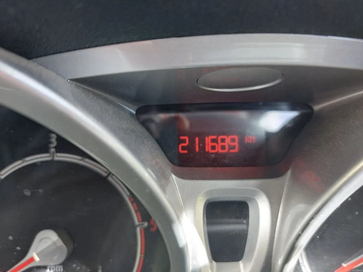 Ford Fiesta 2013 - Image 1