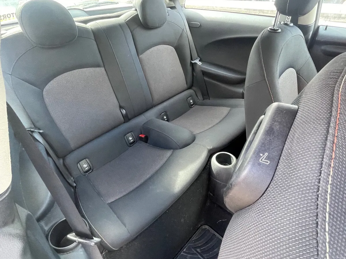 Mini Cooper 2015 - Image 4