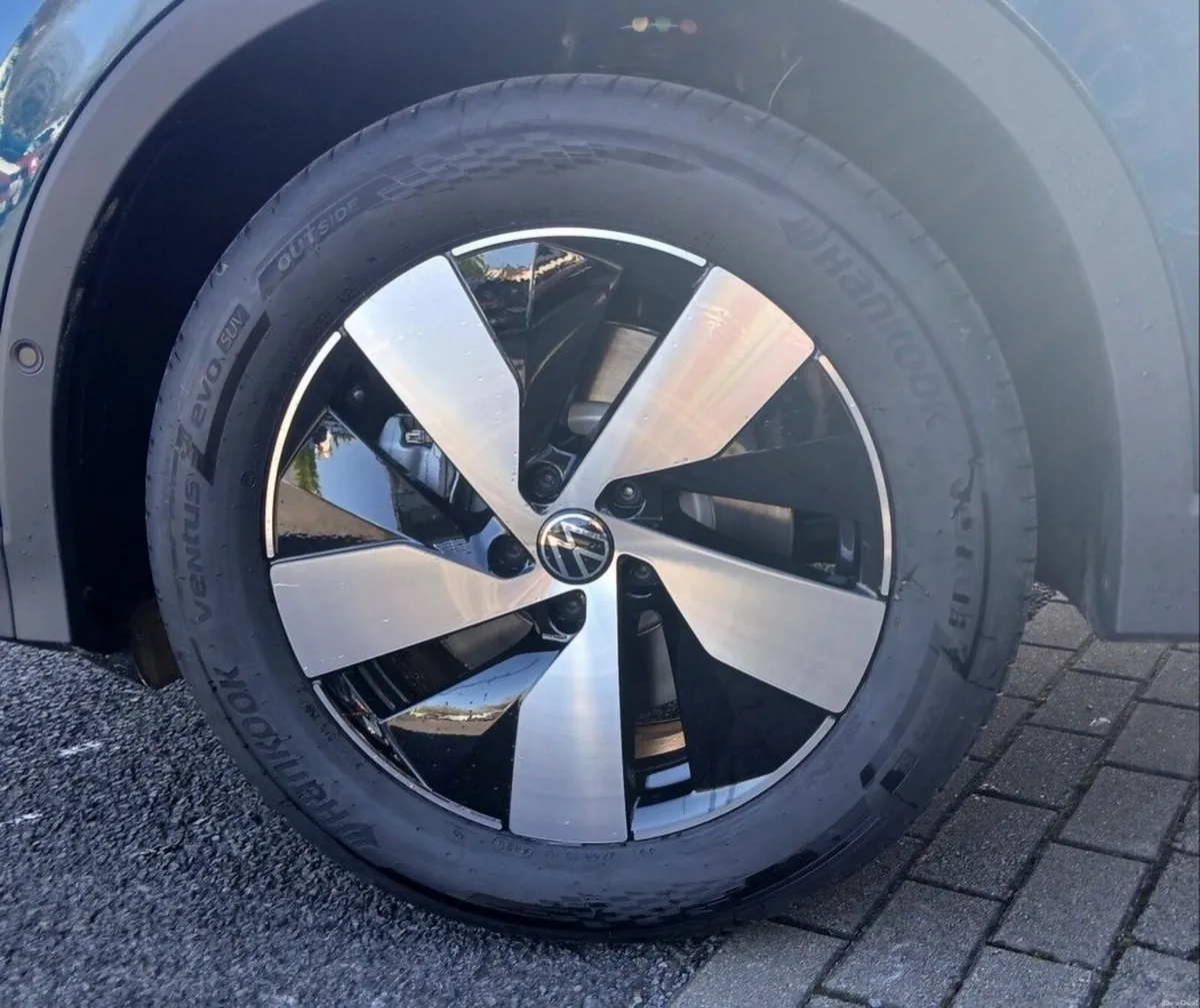 Volkswagen Tiguan Edition 75  2.0TDI DSG 150HP **P - Image 4